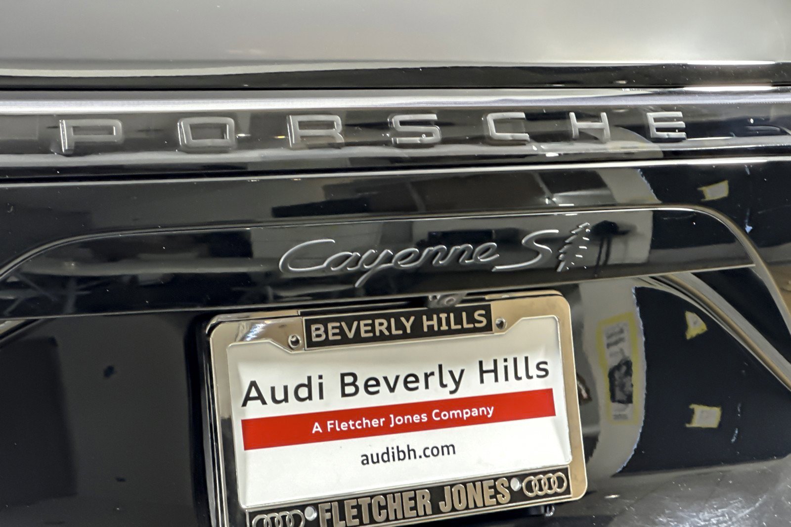 Used 2023 Porsche Cayenne S image 26