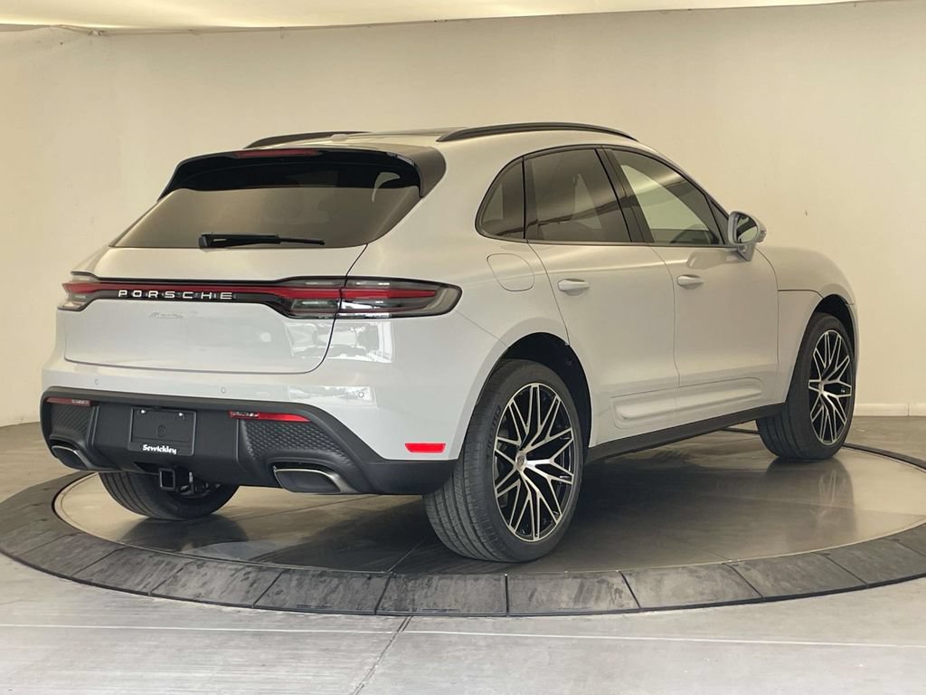 New 2026 Porsche Macan AWD/4WD image 7
