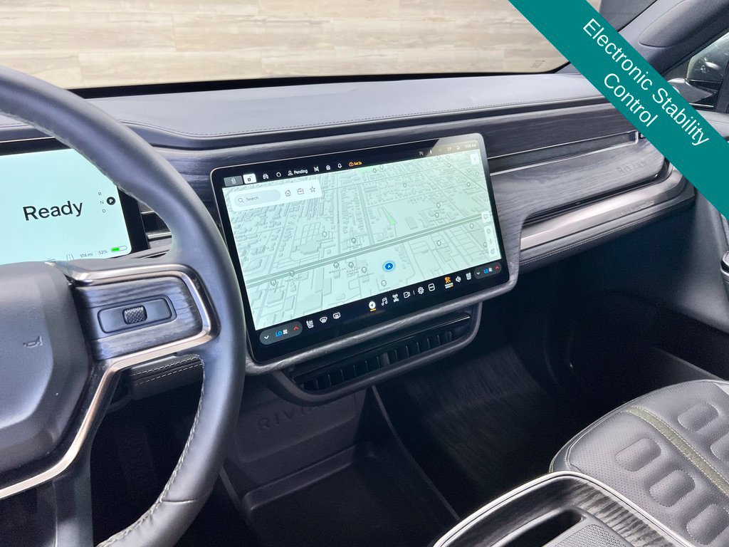 Used 2025 Rivian R1S Adventure Dual AWD/4WD image 12