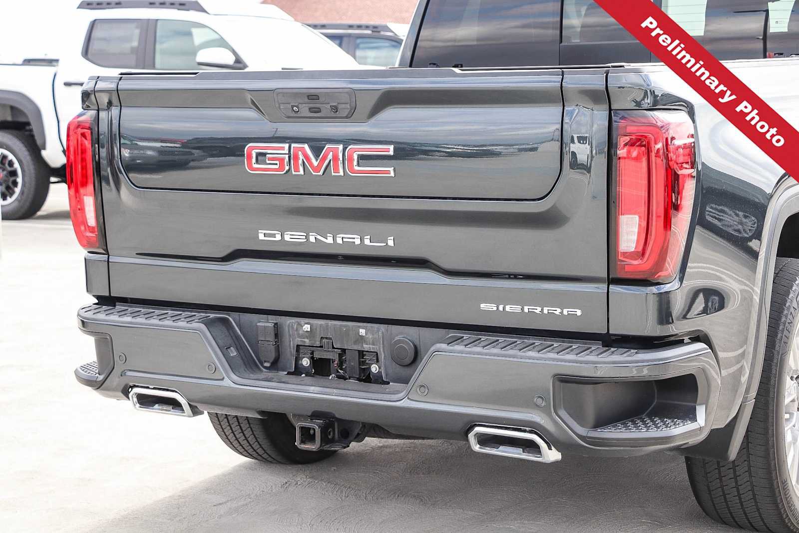 Used 2021 GMC Sierra 1500 Denali w/ Denali Ultimate Package AWD/4WD image 9