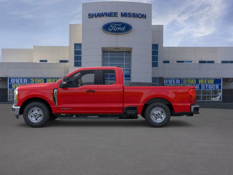 New 2026 Ford F350 XL w/ XL Chrome Package image 3