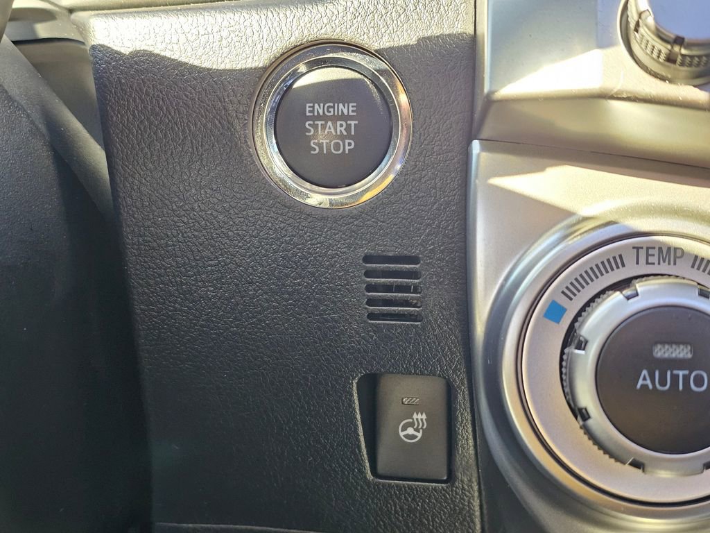 Used 2024 Toyota 4Runner Limited AWD/4WD image 18