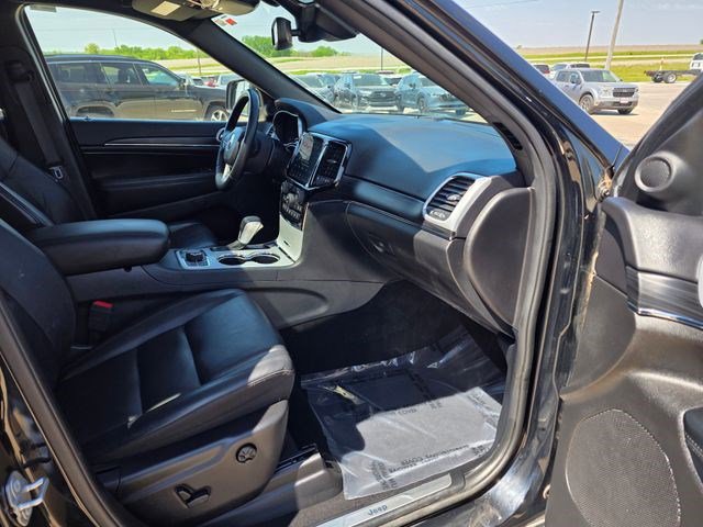 Used 2020 Jeep Grand Cherokee Limited w/ Trailer Tow Group IV AWD/4WD image 17