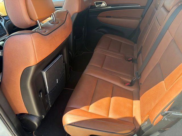 Used 2013 Jeep Grand Cherokee Overland Summit AWD/4WD image 6