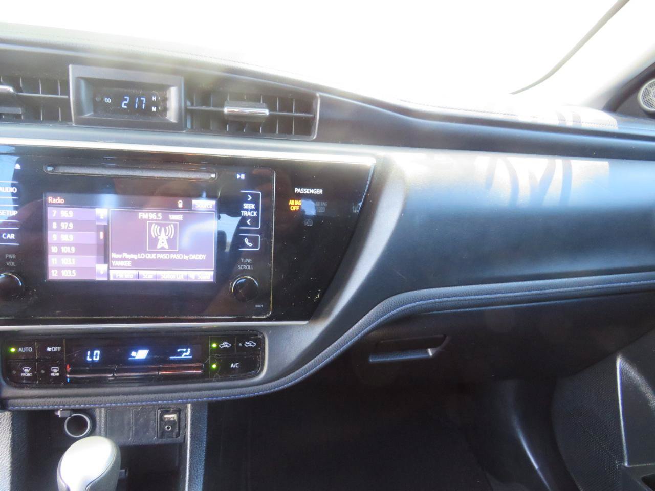 Used 2017 Toyota Corolla SE FWD image 13