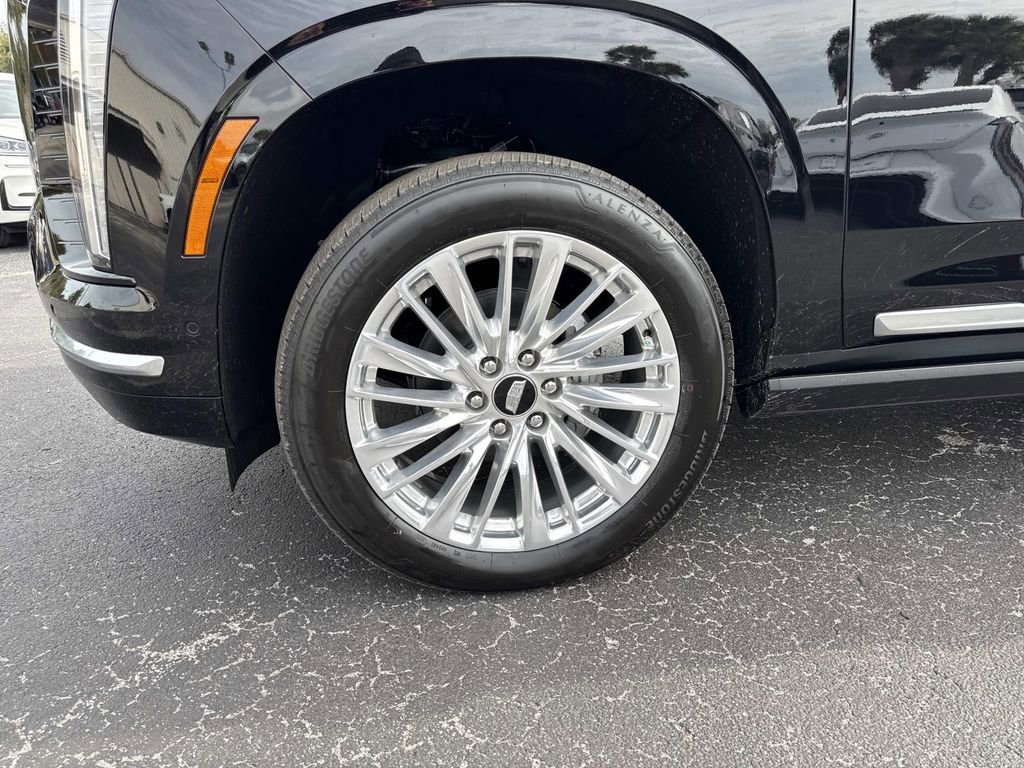 New 2026 Cadillac Escalade Luxury w/ LPO, Floor Liner Package image 10