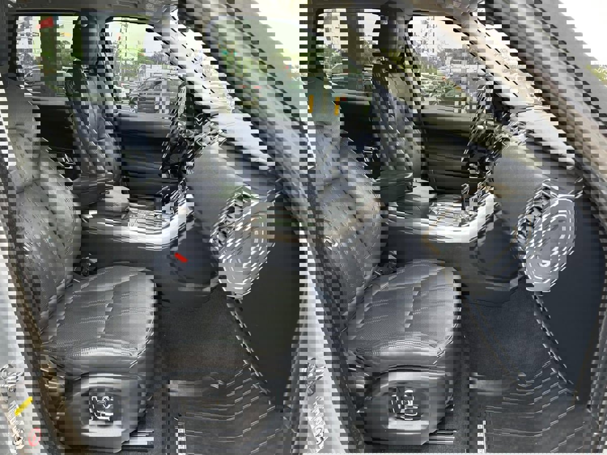 Used 2017 Land Rover Range Rover Sport image 23