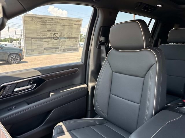 New 2025 Chevrolet Suburban Premier w/ Sun And Tow Package image 39