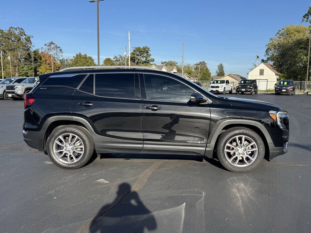 Used 2022 GMC Terrain SLT image 19