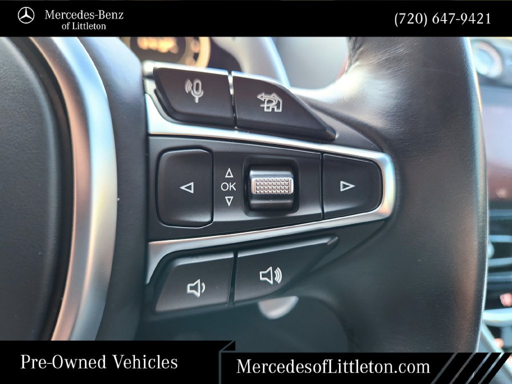 Used 2023 Aston Martin DBX AWD/4WD image 27