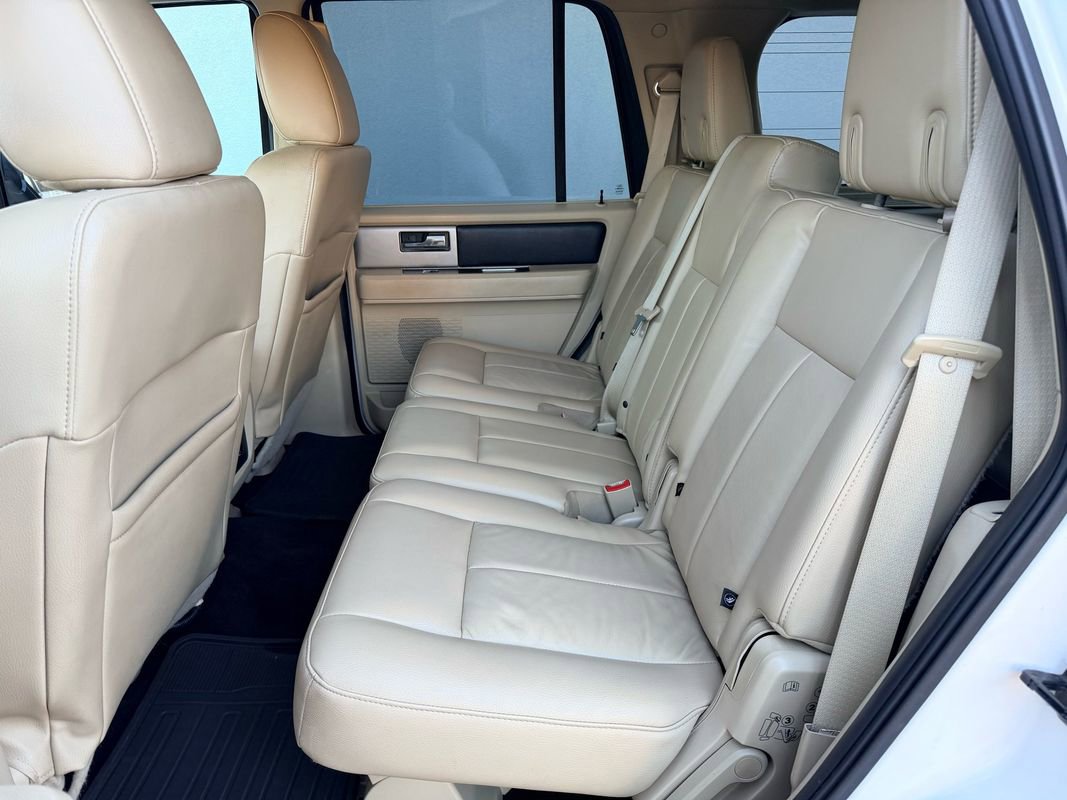 Used 2015 Ford Expedition XLT w/ Equipment Group 201A image 13