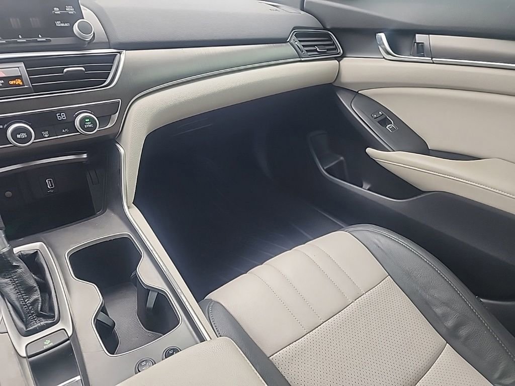 Used 2018 Honda Accord LX image 22