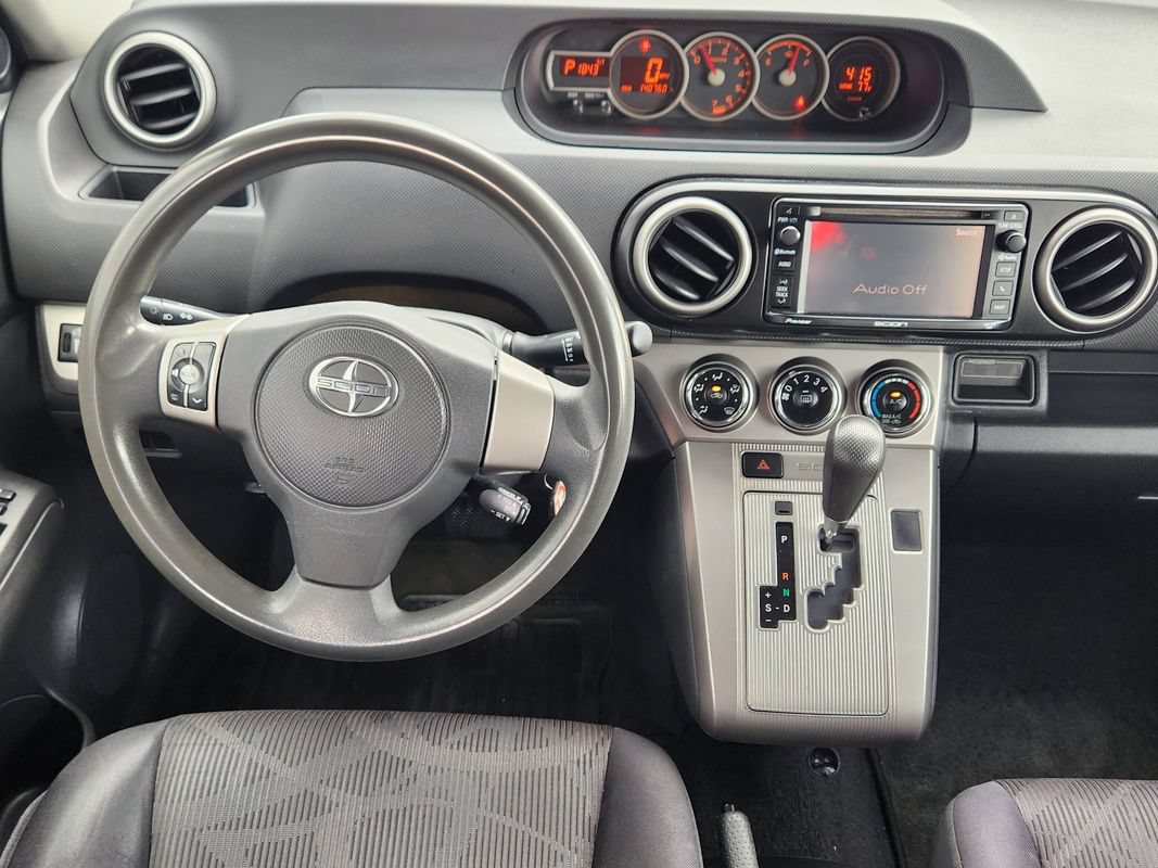 Used 2014 Scion xB FWD image 29