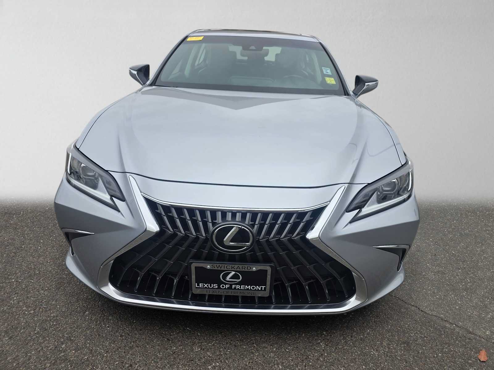Certified 2023 Lexus ES 350 w/ Accessory Package (Z1) FWD image 8