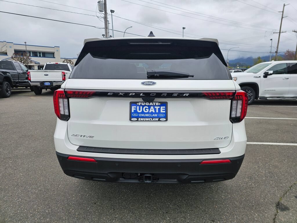New 2025 Ford Explorer Active AWD/4WD image 4