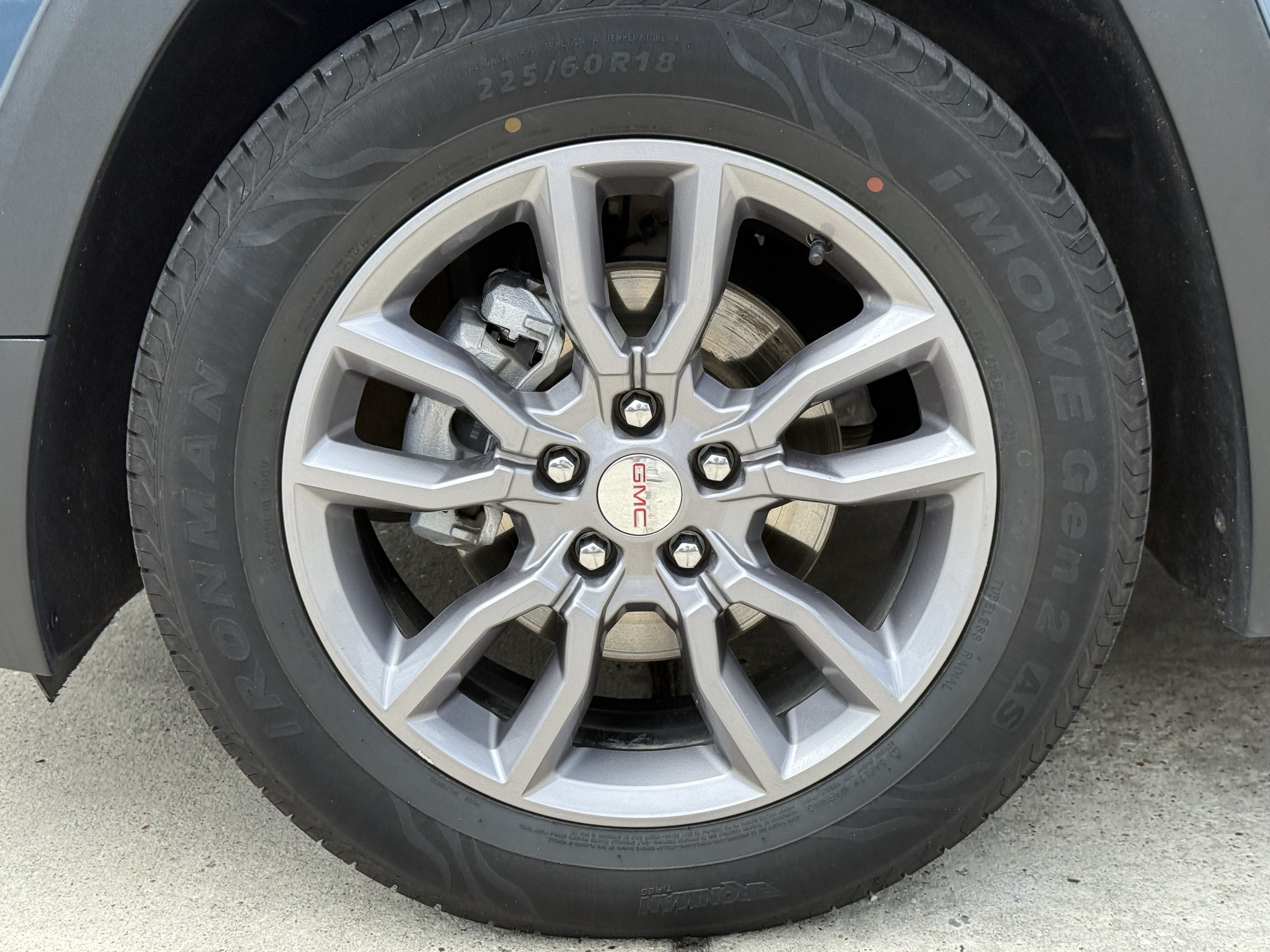 Used 2024 GMC Terrain SLT AWD/4WD image 12