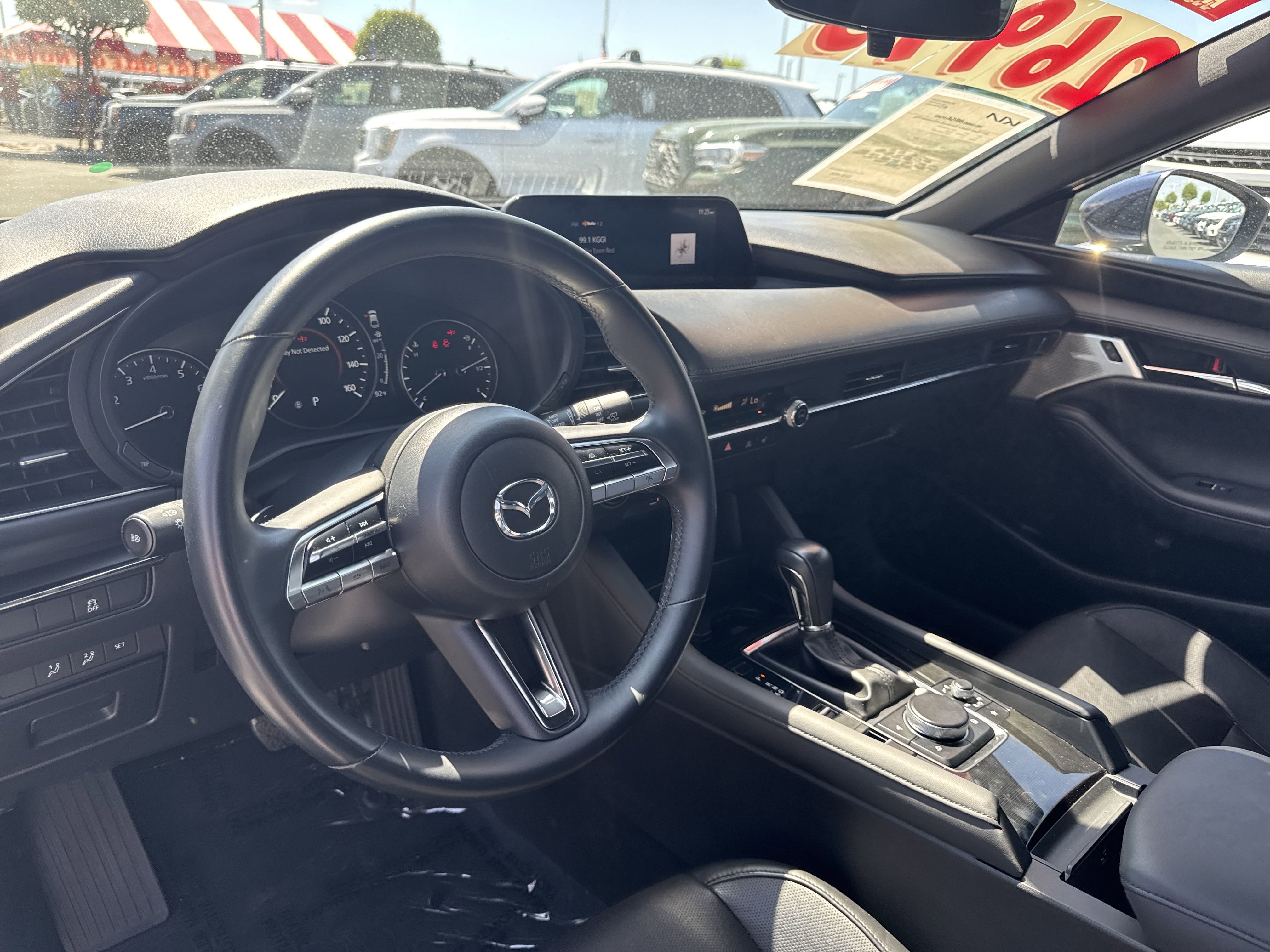 Used 2019 MAZDA MAZDA3 Hatchback w/ Premium Package image 14