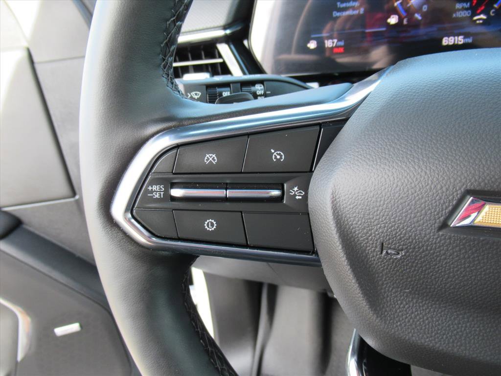 Used 2025 Chevrolet Suburban Premier image 18