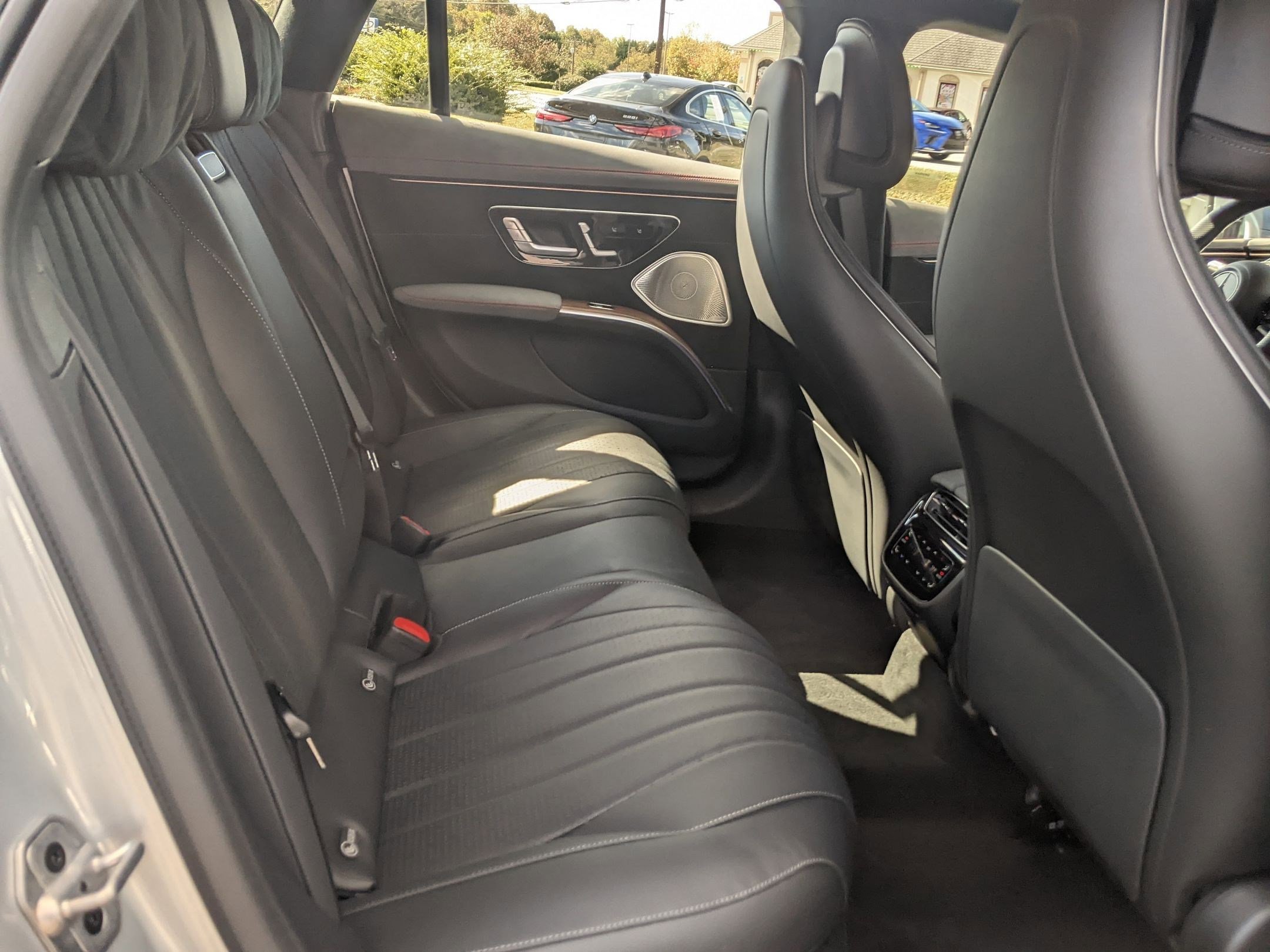 Certified 2023 Mercedes-Benz EQS 580 4MATIC Sedan image 38