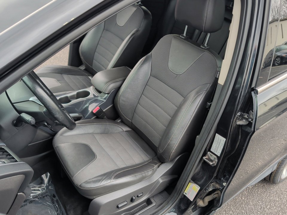 Used 2013 Ford Escape Titanium w/ Parking Technology Pkg image 34