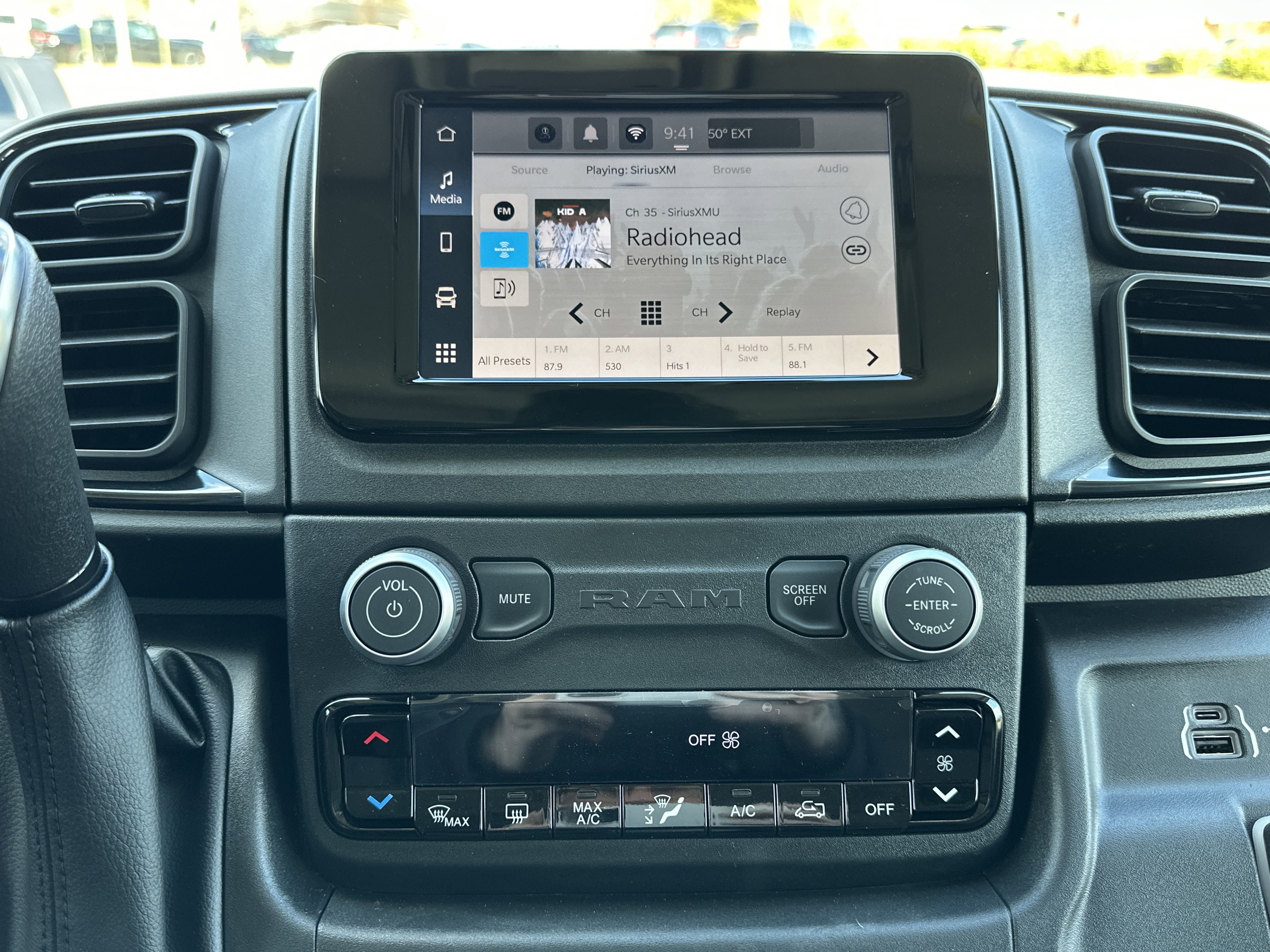 New 2026 RAM ProMaster 2500 w/ Convenience Group image 7