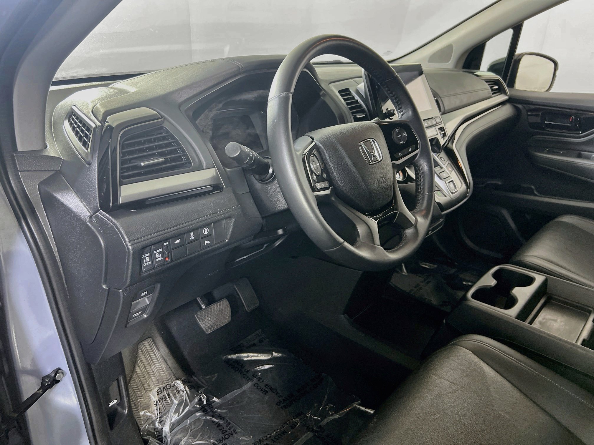 Used 2023 Honda Odyssey Touring image 9
