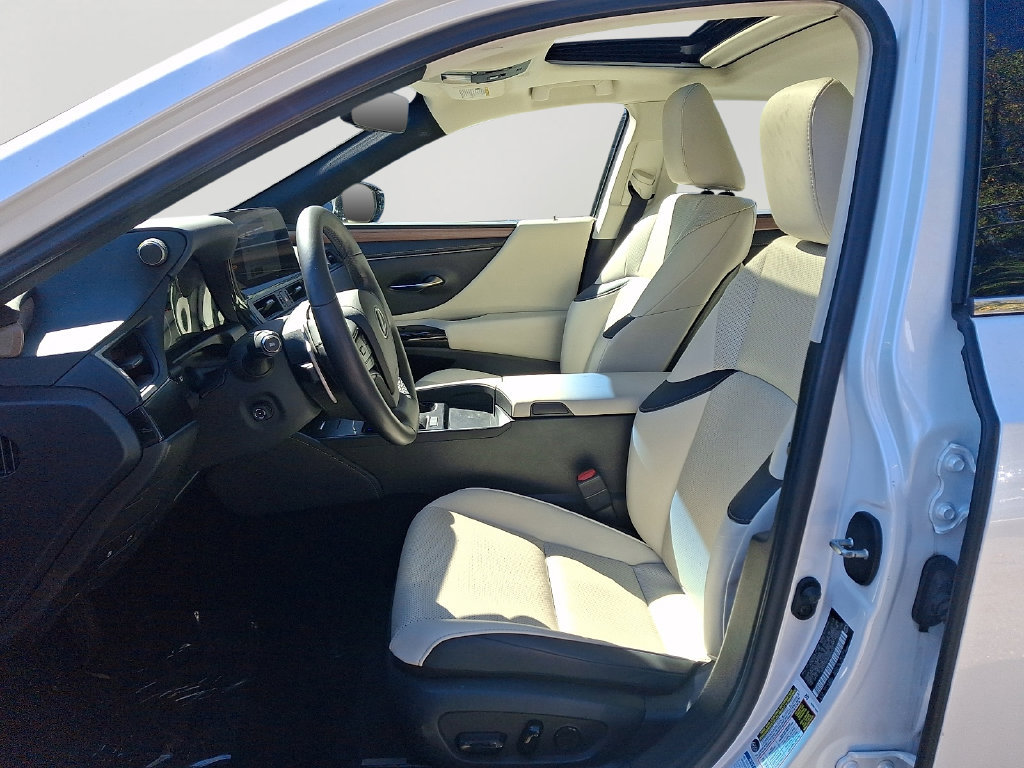 Used 2023 Lexus ES 250 w/ Premium Package AWD/4WD image 15