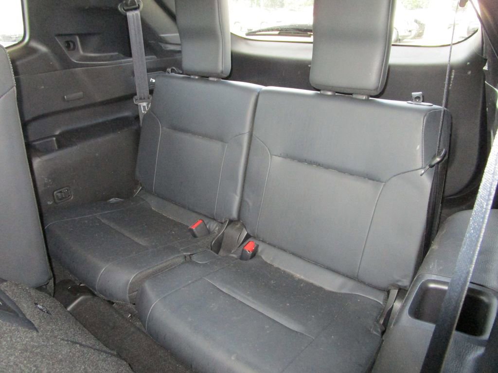 Used 2024 Mitsubishi Outlander SE image 16