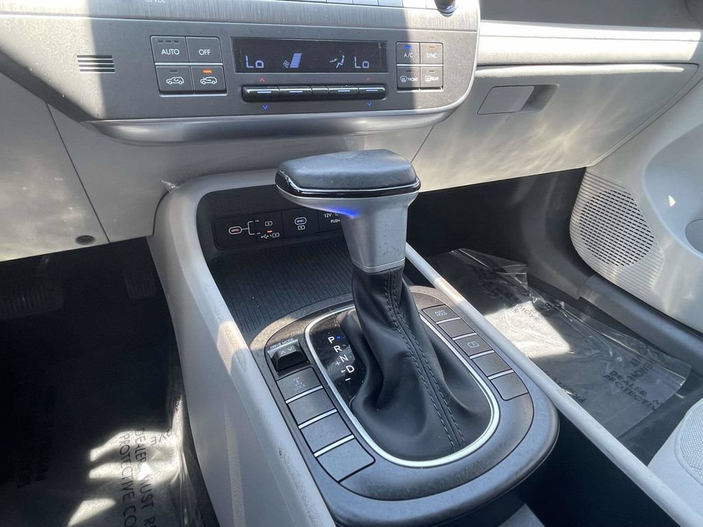 Used 2024 Hyundai Kona SEL AWD/4WD image 39