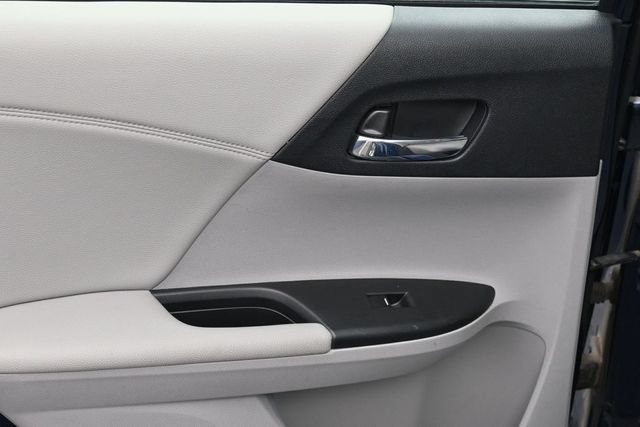 Used 2015 Honda Accord EX-L image 26