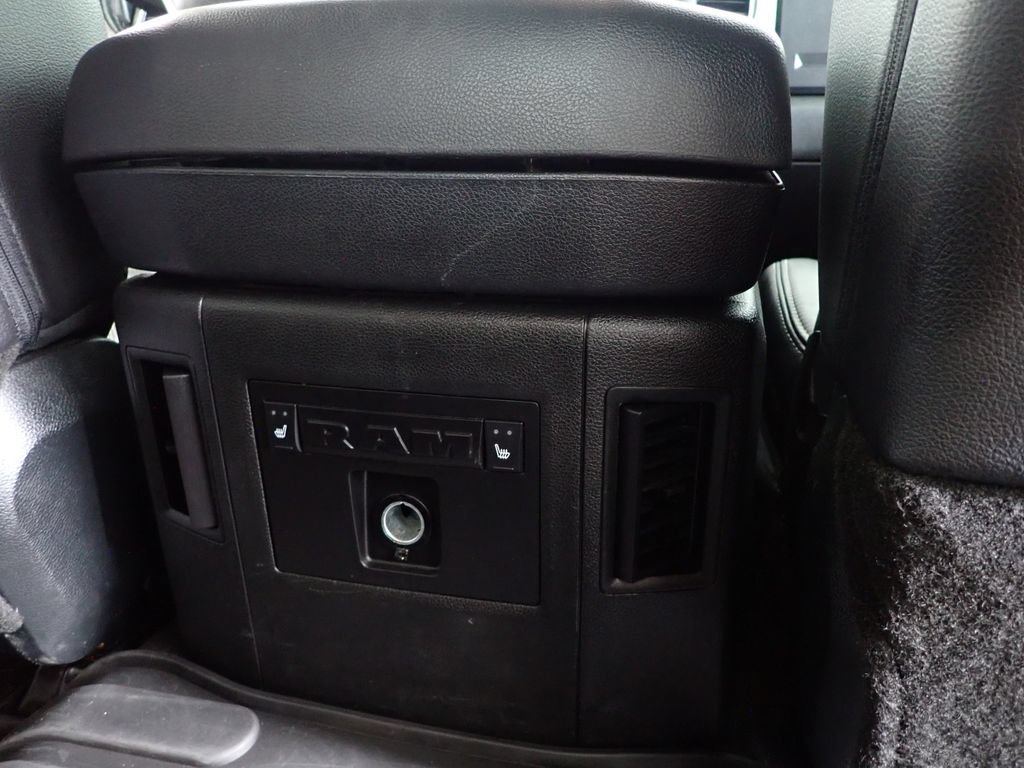 Used 2018 RAM 3500 Laramie AWD/4WD image 36