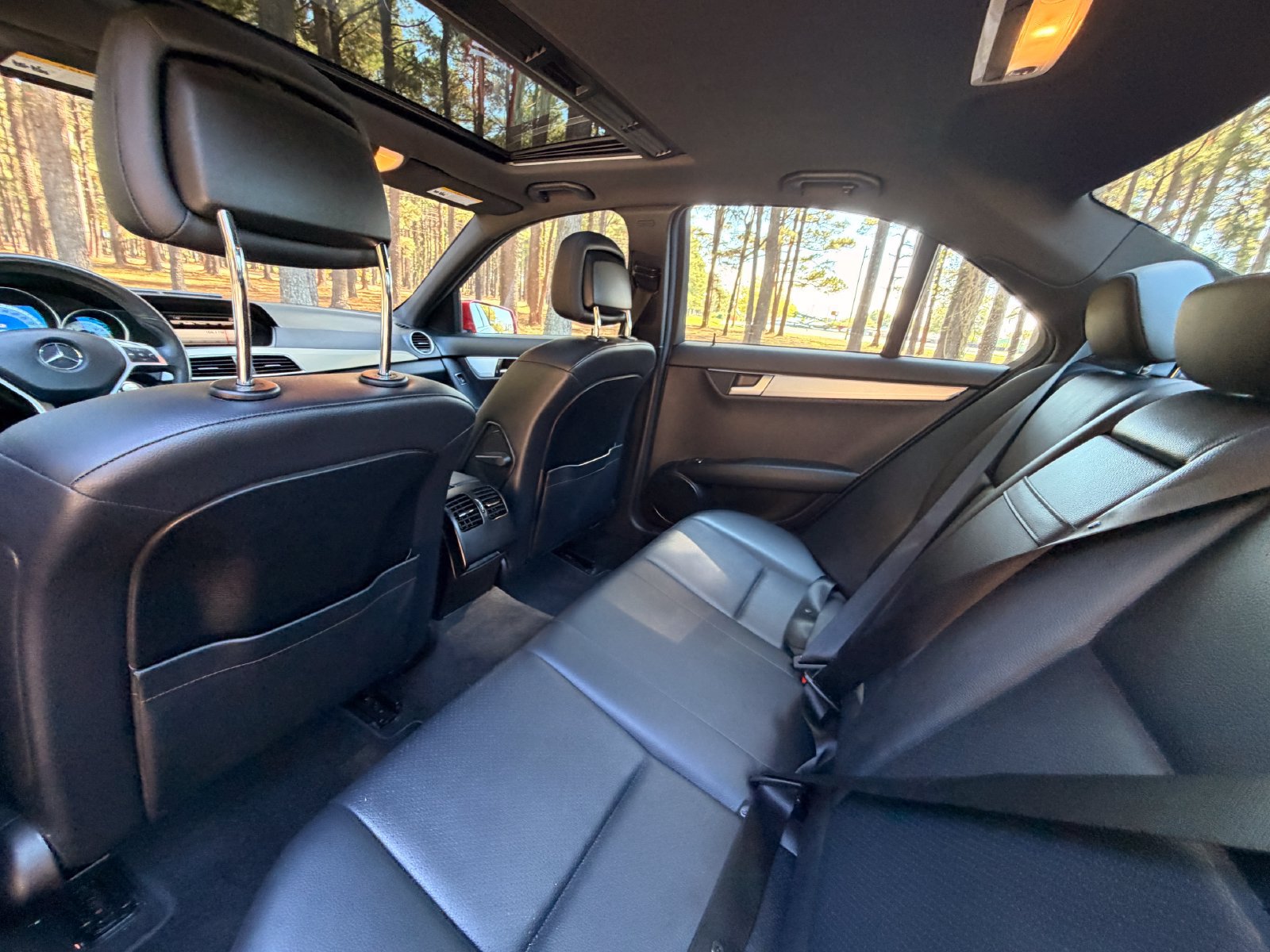 Used 2013 Mercedes-Benz C 250 Sedan image 14