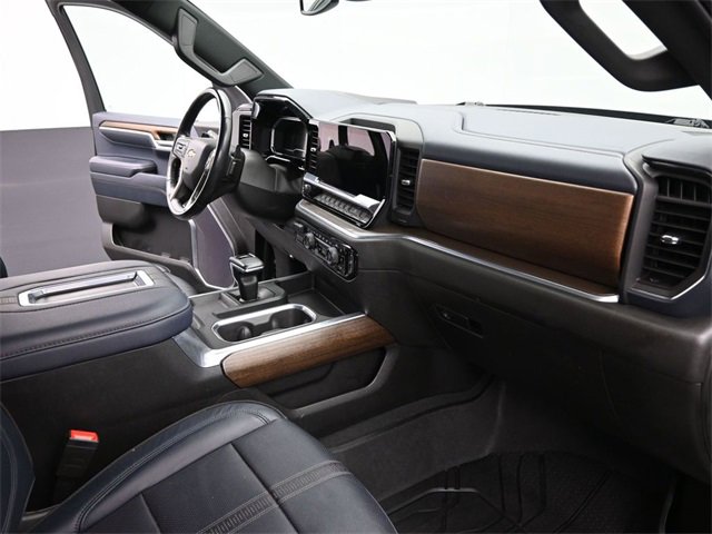 Used 2022 Chevrolet Silverado 1500 High Country w/ High Country Premium Package image 24