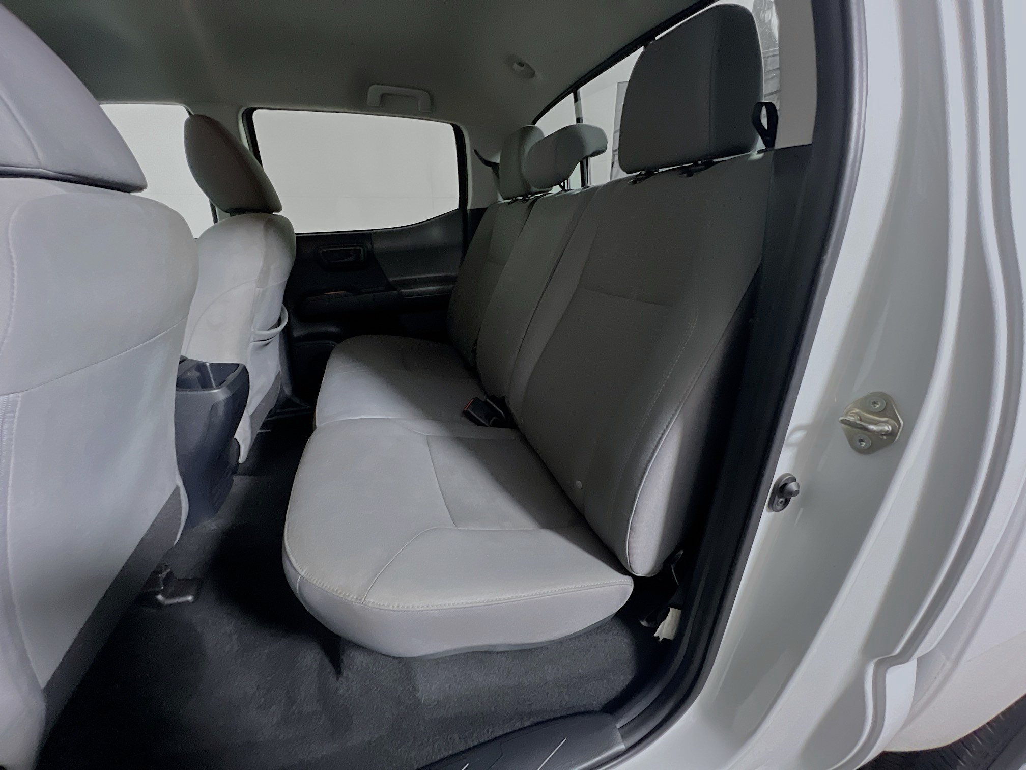 Used 2019 Toyota Tacoma SR w/ SR Convenience Package RWD image 27
