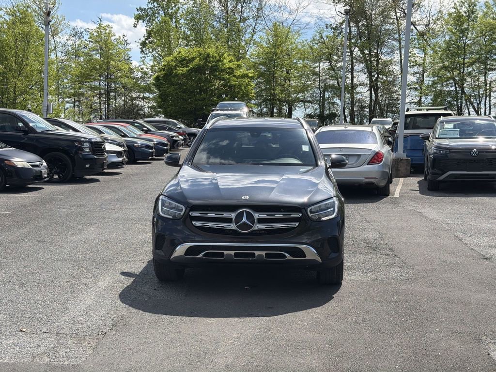 Used 2021 Mercedes-Benz GLC 300 4MATIC image 3