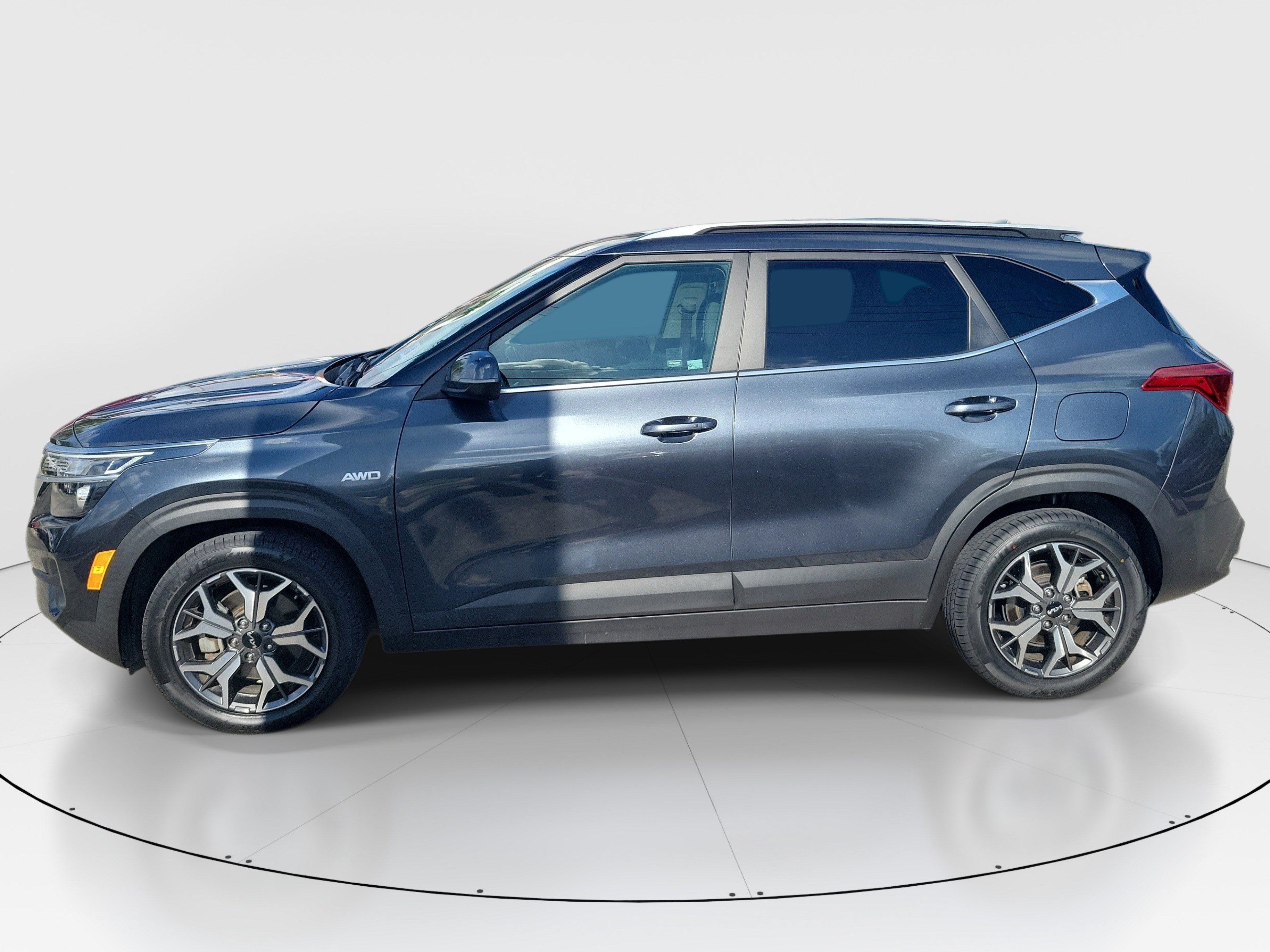Used 2022 Kia Seltos EX AWD/4WD image 4