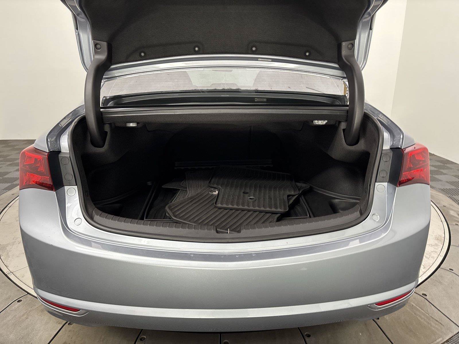 Used 2015 Acura TLX w/ Technology Package FWD image 21