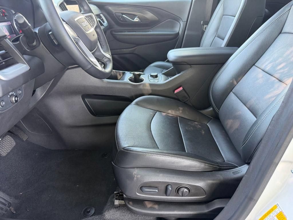 Used 2023 GMC Terrain SLT AWD/4WD image 9