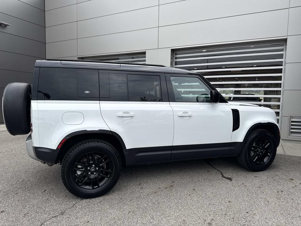 Certified 2024 Land Rover Defender 110 S AWD/4WD image 8