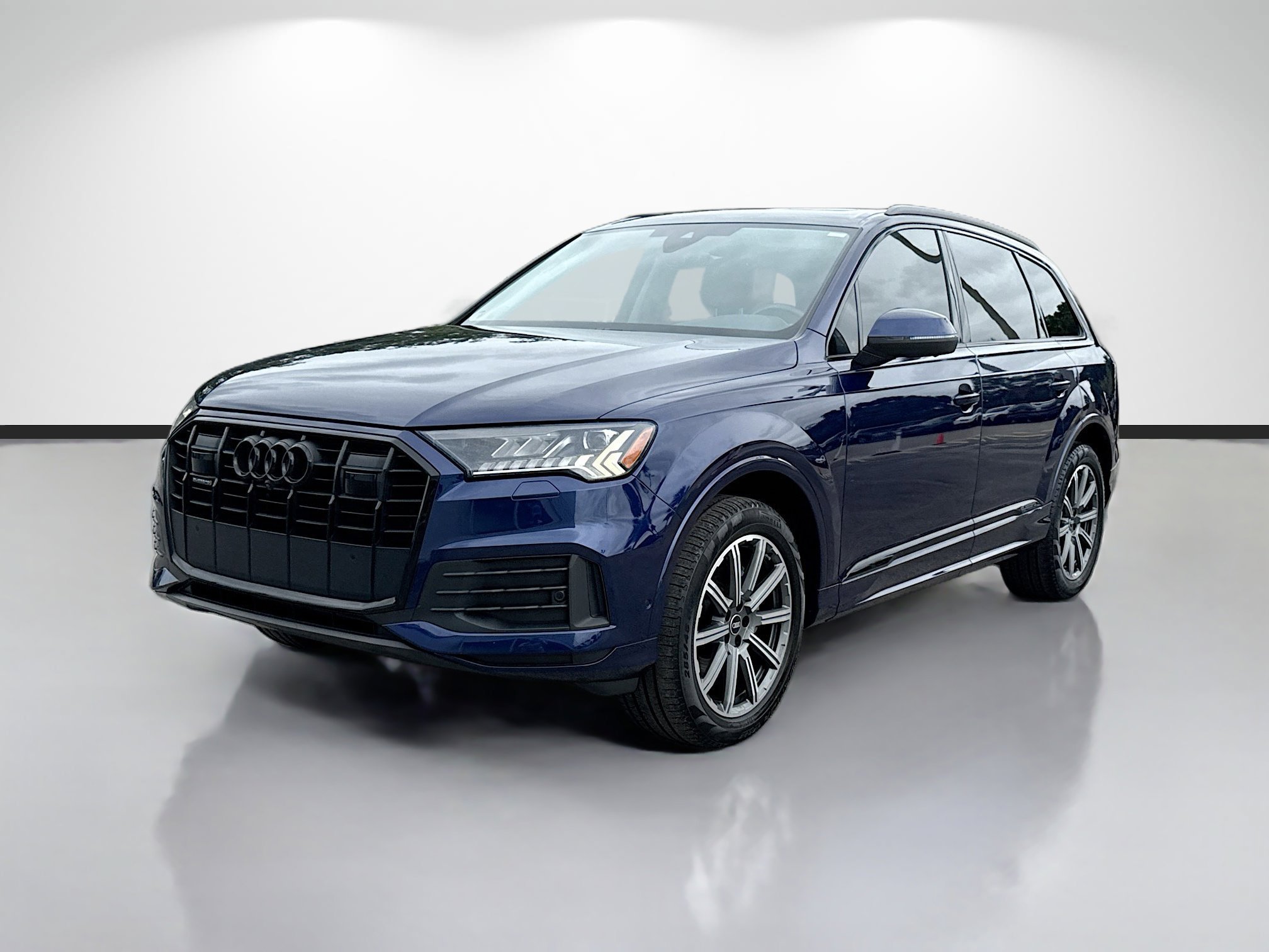 Certified 2023 Audi Q7 2.0T Premium Plus w/ Premium Plus Package AWD/4WD image 7
