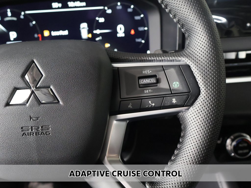 New 2026 Mitsubishi Outlander SE image 6