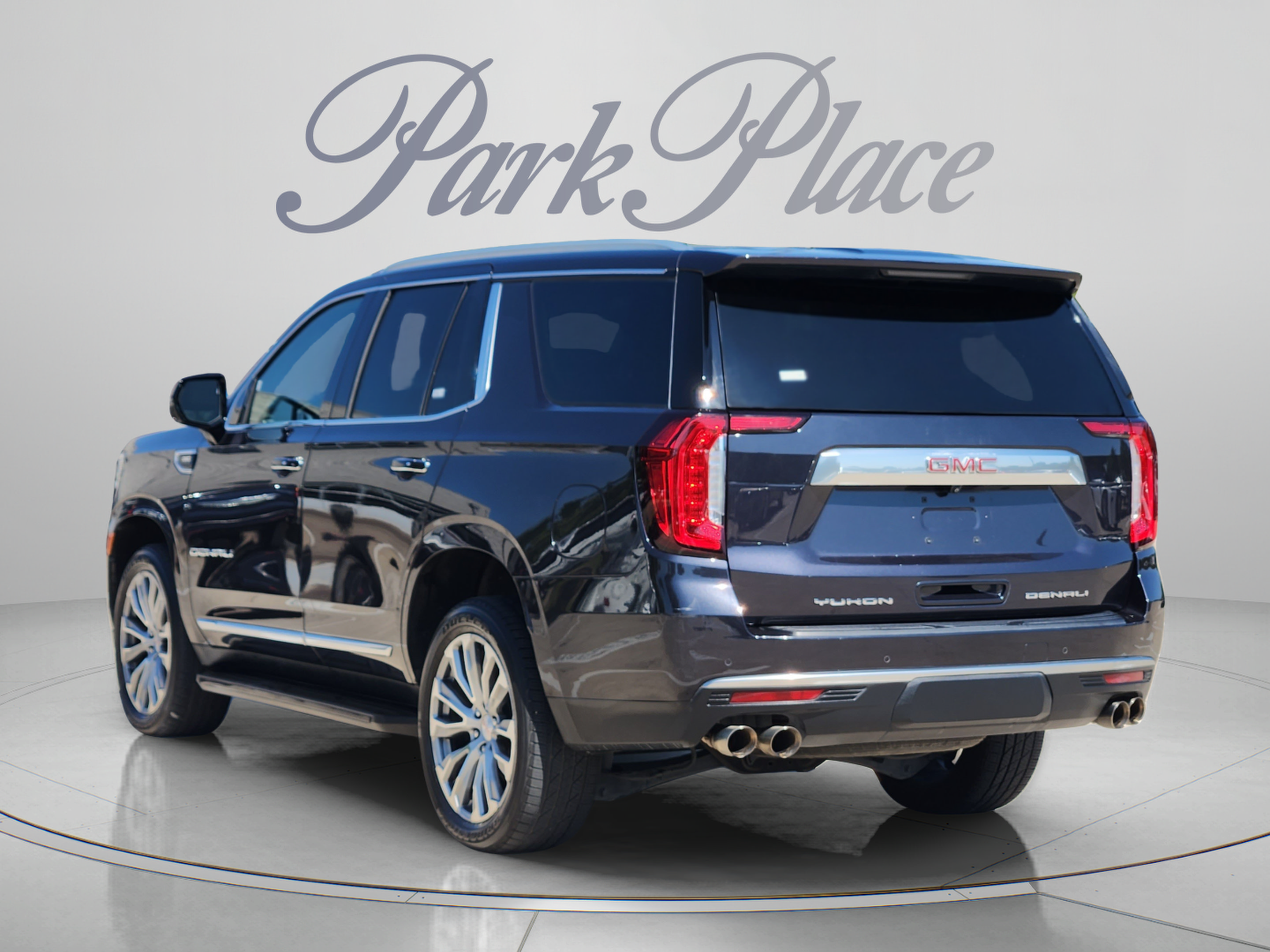 Used 2023 GMC Yukon Denali w/ LPO, Floor Liner Package AWD/4WD image 3