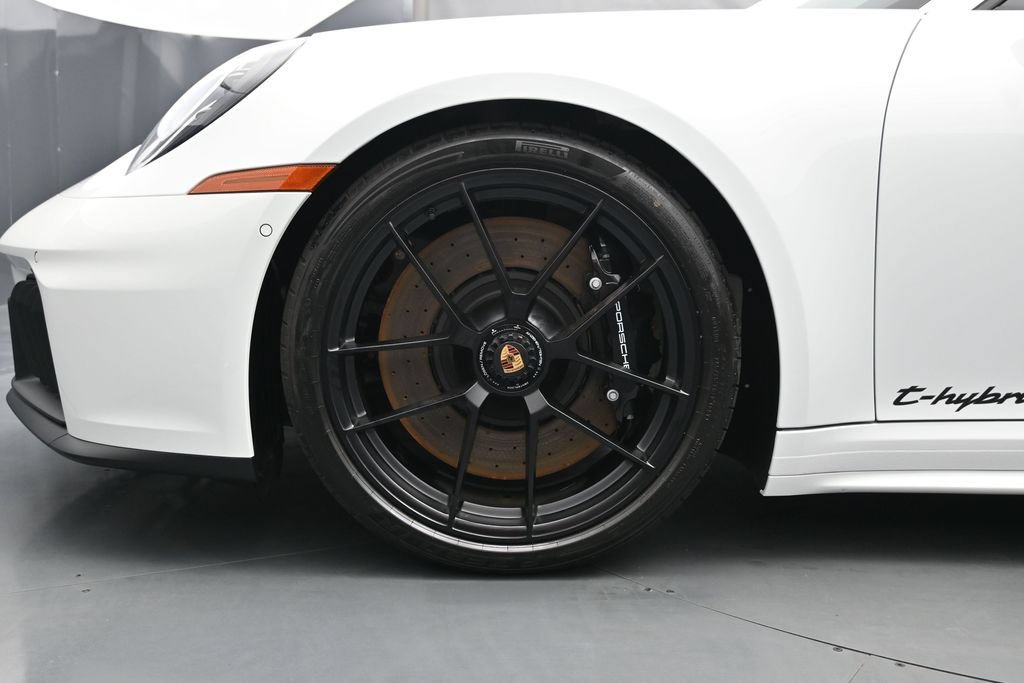 Used 2026 Porsche 911 Carrera GTS RWD image 7