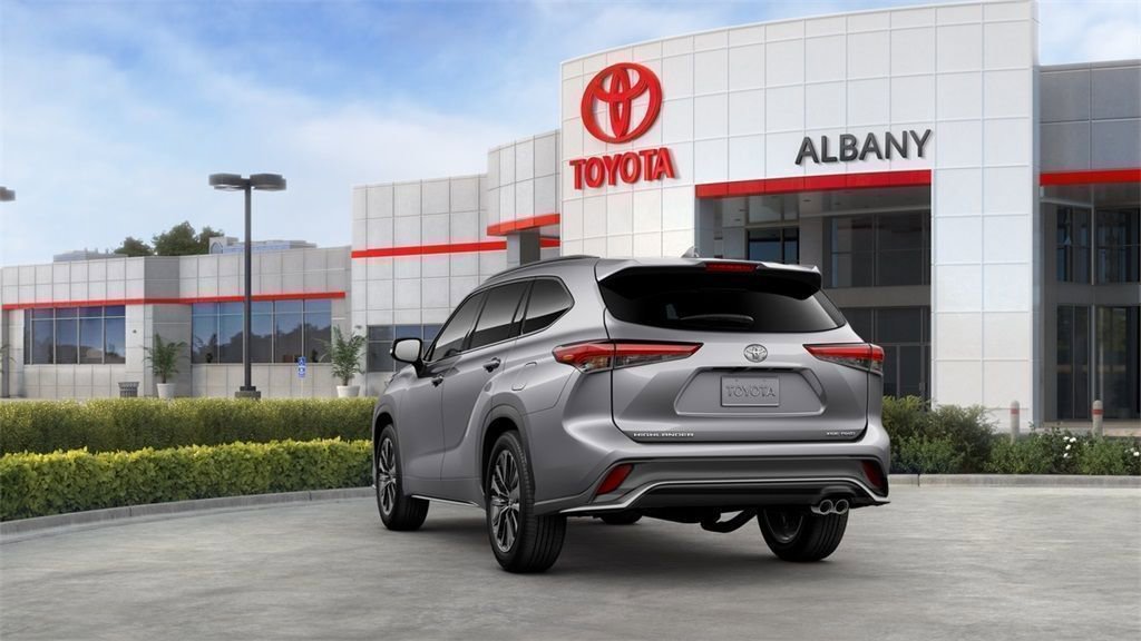 New 2025 Toyota Highlander XSE image 7