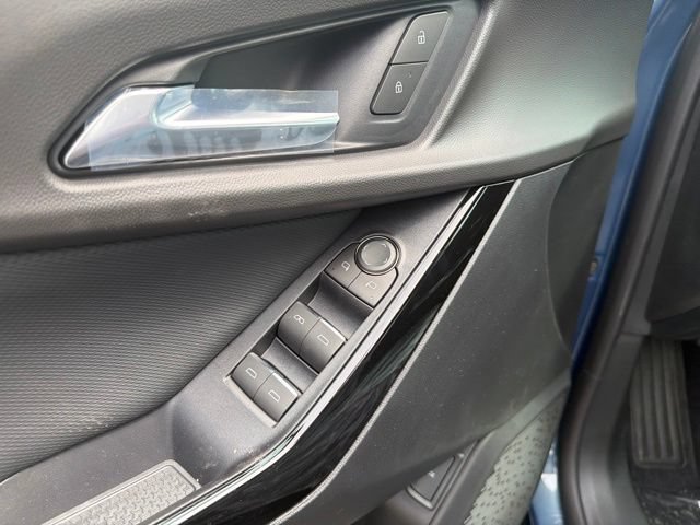 New 2027 Chevrolet Equinox RS w/ LPO, Floor Liner Package AWD/4WD image 11