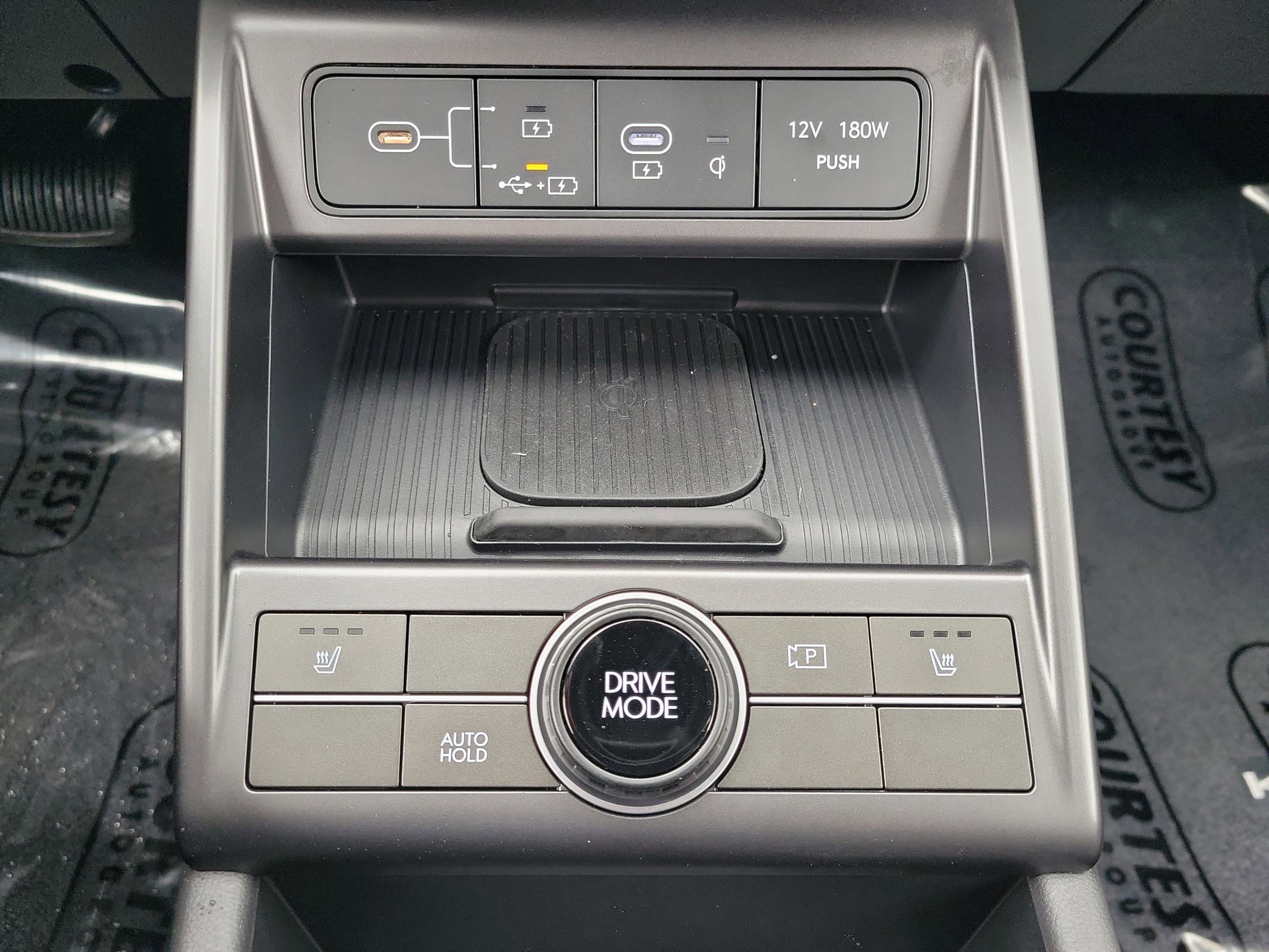New 2026 Hyundai Kona SEL Premium image 9