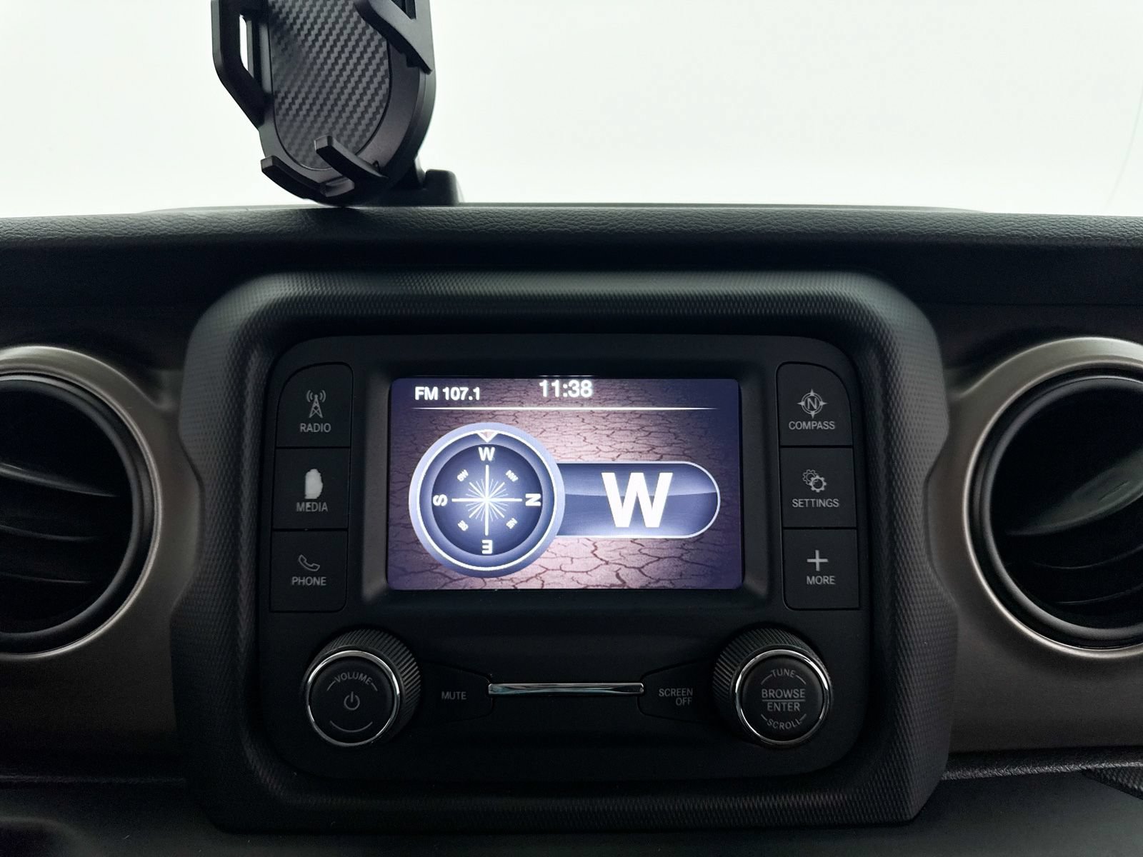 Used 2020 Jeep Wrangler Unlimited Sport AWD/4WD image 4