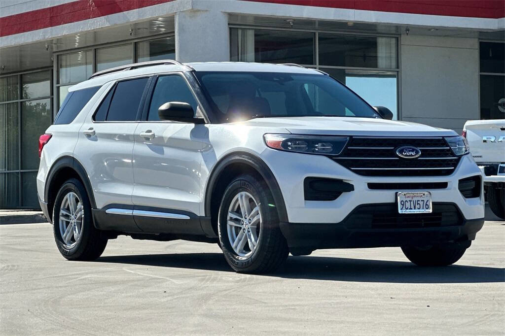 Used 2022 Ford Explorer XLT image 8