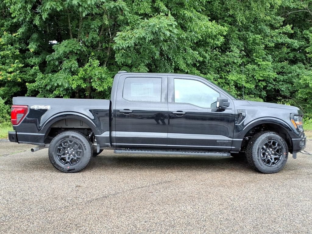 New 2026 Ford F150 XLT w/ Equipment Group 302A MID AWD/4WD image 4