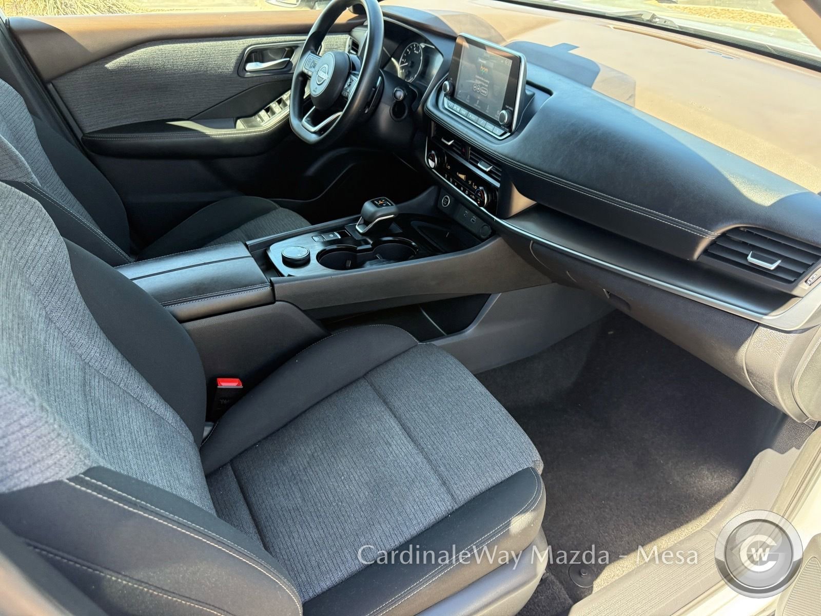 Used 2023 Nissan Rogue SV AWD/4WD image 29